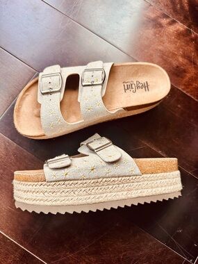 Hey Girl by Corkys Dual-Buckle Platform Sandals with Daisy Stitching